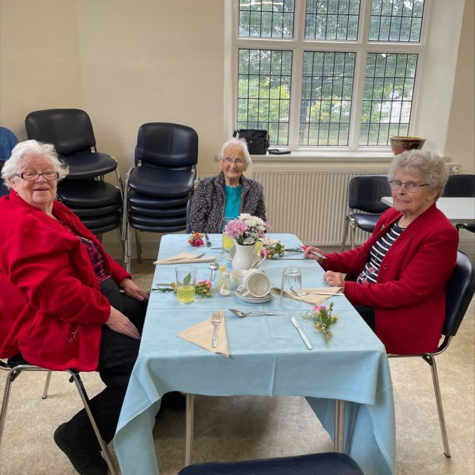 Residents at Kendal Lunch Bunch.jpg